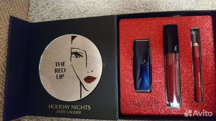 Помада, блеск для губ