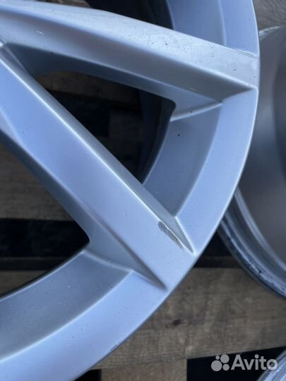 Литые диски r15 Volkswagen polo оригинал