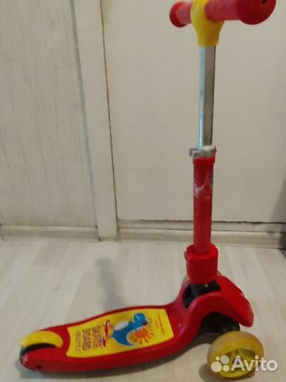Самокат детский трехколесный