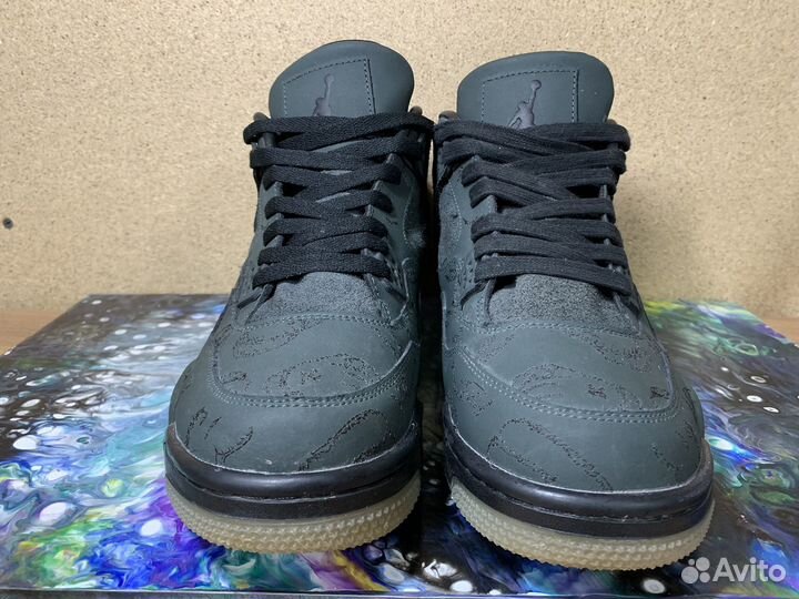 Jordan 4 x kaws