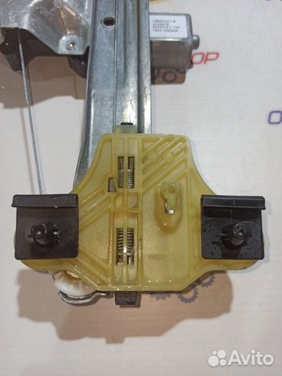 Стеклоподъемный механизм задний правый Renault