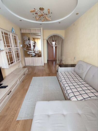 3-к. квартира, 80,4 м², 8/10 эт.