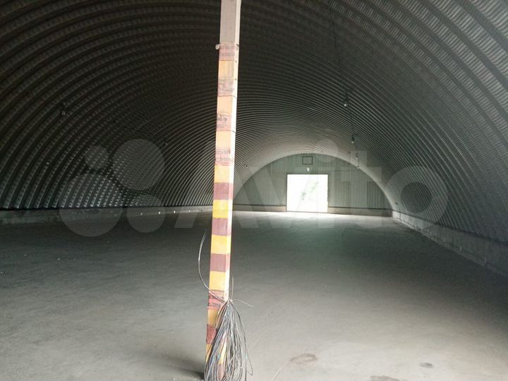 База,Склад, 2500 м²