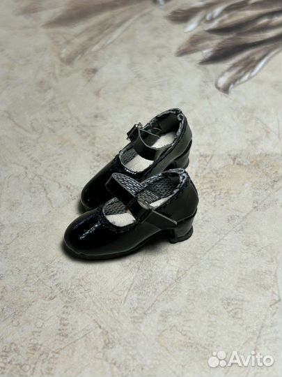 Обувь от Poppy parker So curios