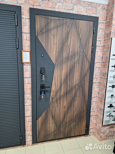 Дверь в квартиру