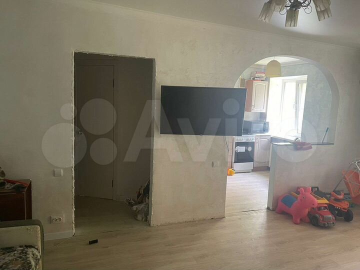 2-к. квартира, 42 м², 4/4 эт.