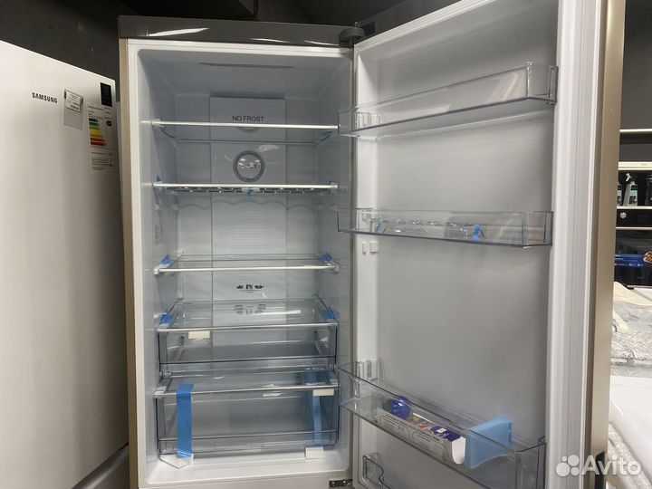 Холодильник Haier C2F637CGG, золотистый