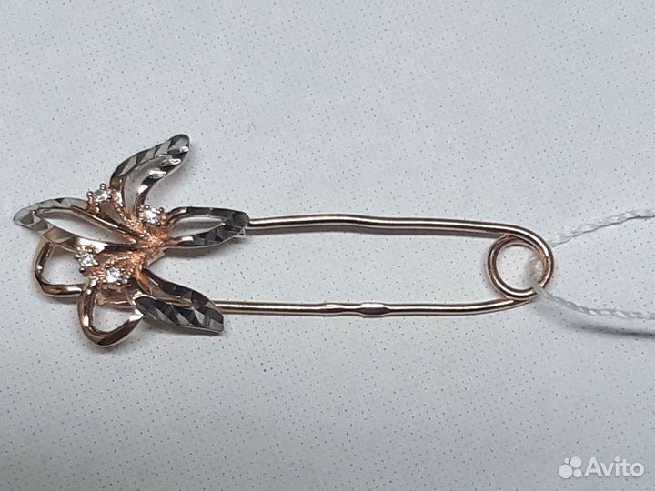 Золотая брошь