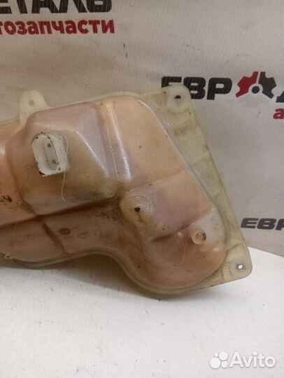 Бачок расширительный Volkswagen Passat B5+ седан