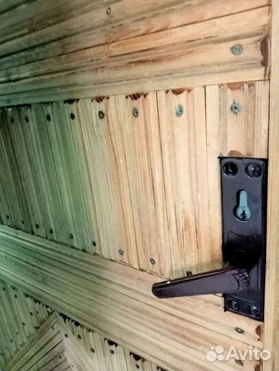 Дверь входная деревянная бу