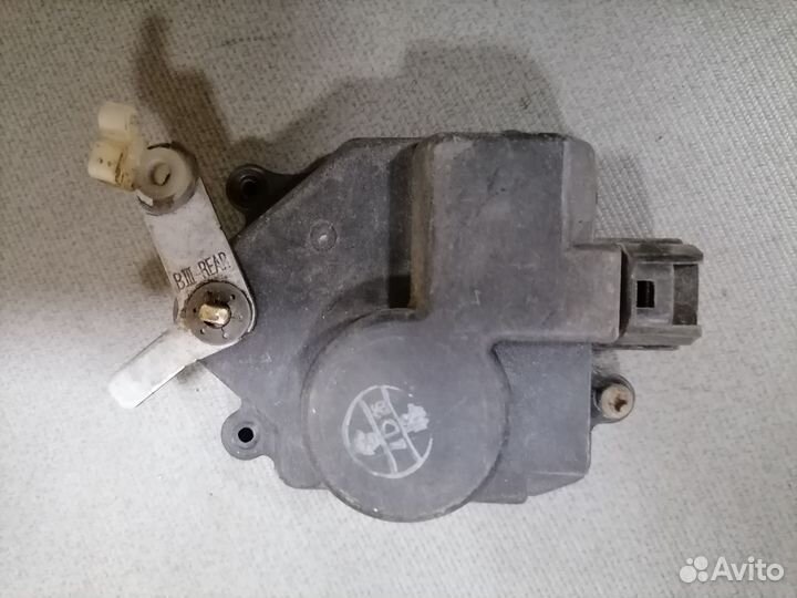 Активатор замка двери задней левой для Kia RIO 1