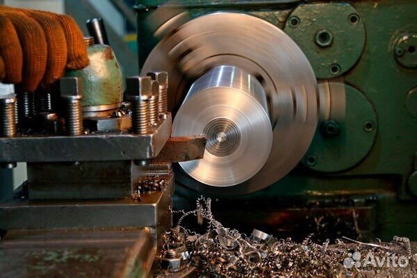 Токарные работы по металу, шлифовка валов