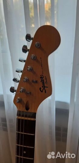 Электрогитара