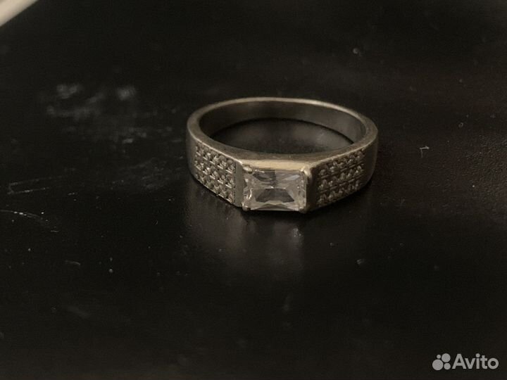 Серебряное кольцо