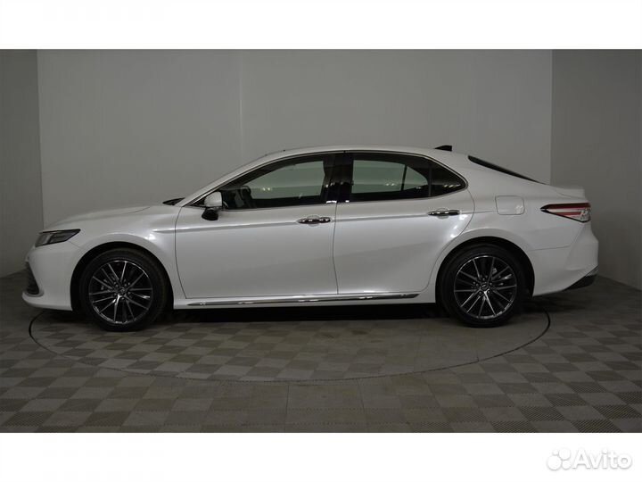 Toyota Camry 2.5 AT, 2023