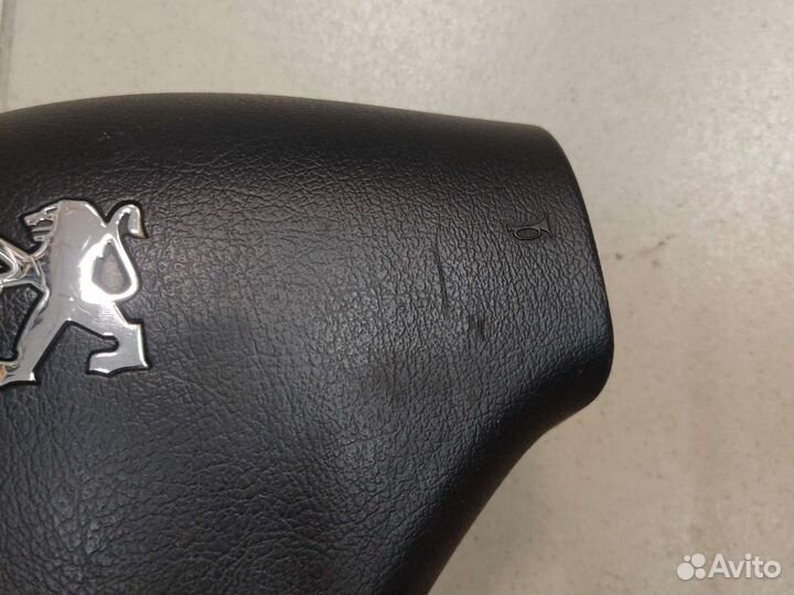 Подушка безопасности в руль Peugeot 206