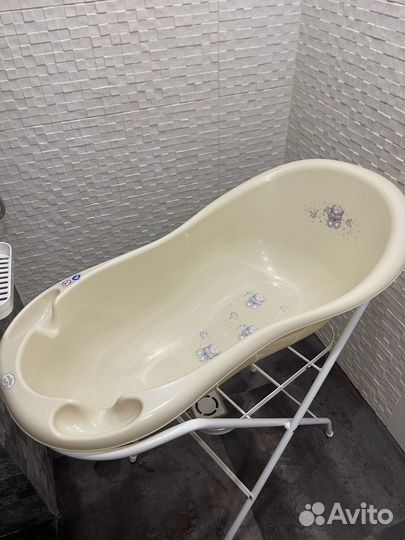 Детская ванночка с подставкой