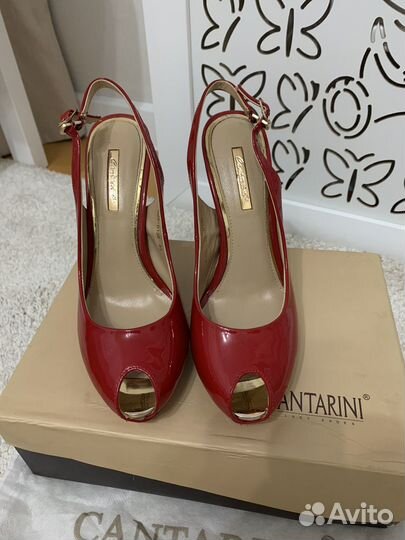 Босоножки красные лакированные Cantarini