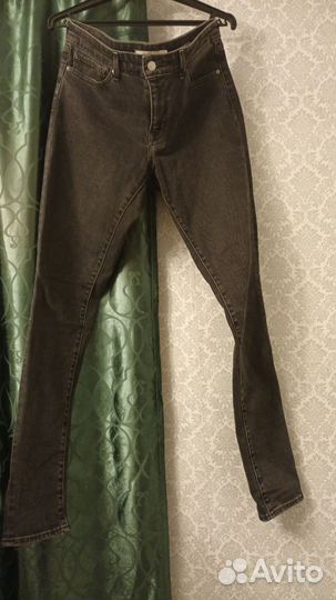 Джинсы levis 711