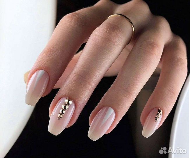 Наращивание ногтей