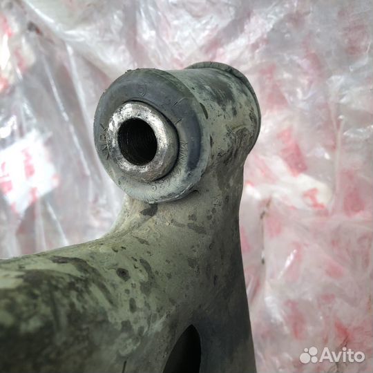 Передние рычаги mitsubishi lancer 9