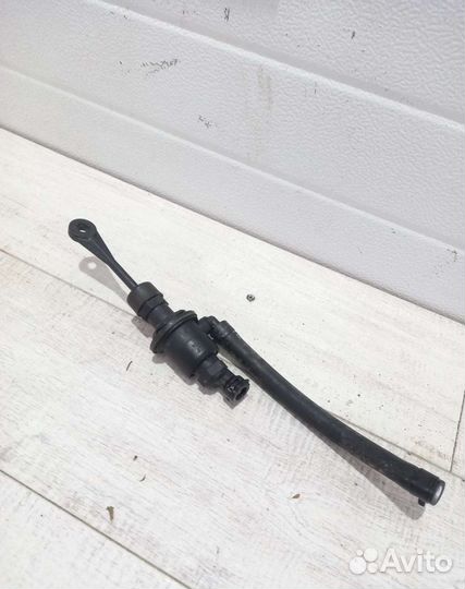 Главный цилиндр сцепления Kia Cerato 2