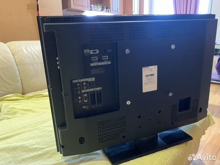 Телевизор Sharp lcd colour tv model lc-32d65ru