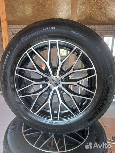 Michelin Latitude Sport 3 235/60 R18