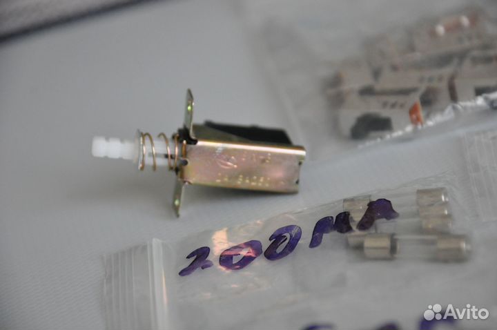 Радиодетали, винт потайной DIN965