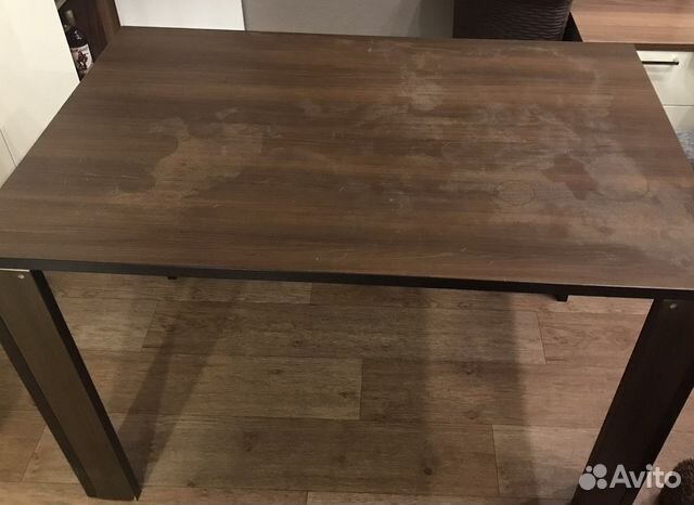 Стол обеденный