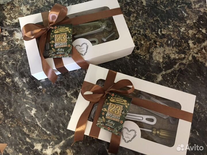 Инструменты из шоколада