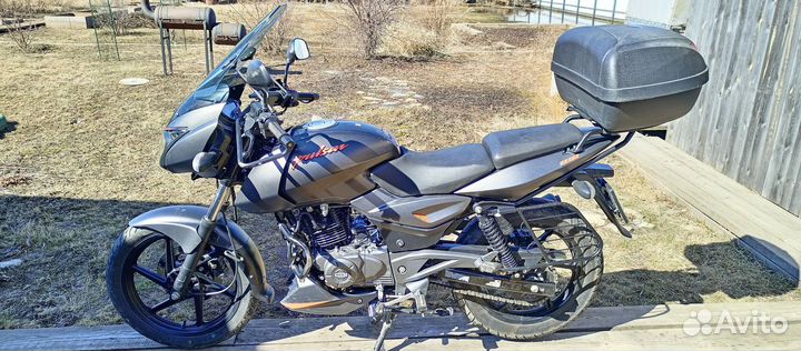 Мотоцикл bajaj pulsar 180
