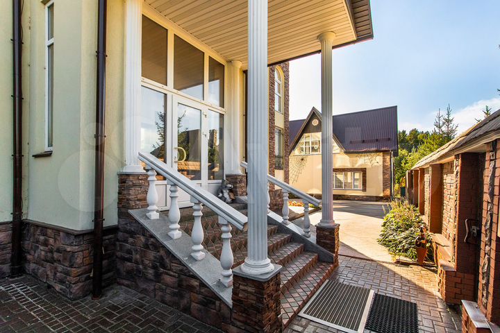 Дом 460 м² на участке 30 сот.