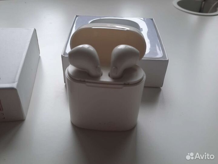 Беспроводные наушники