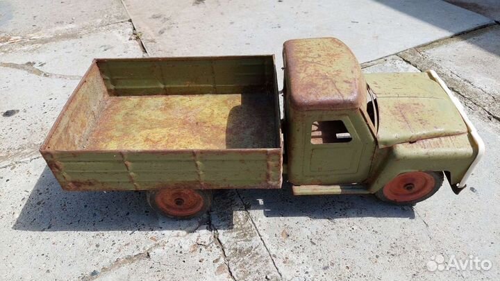 Железный грузовик СССР