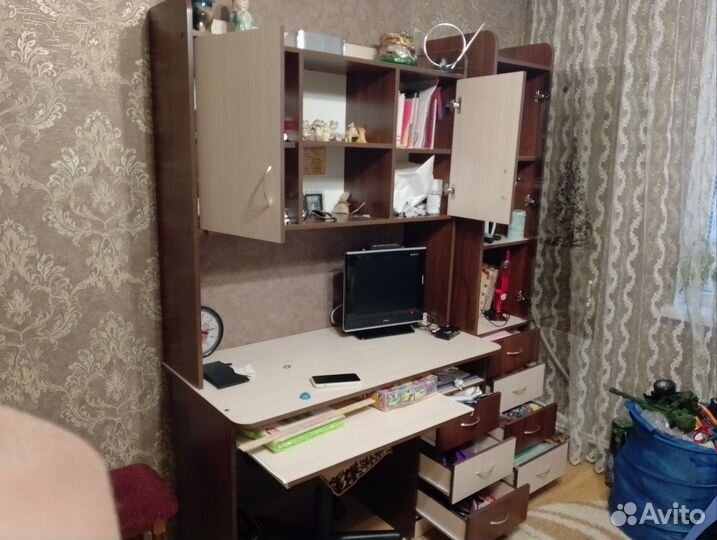 Компьютерный стол