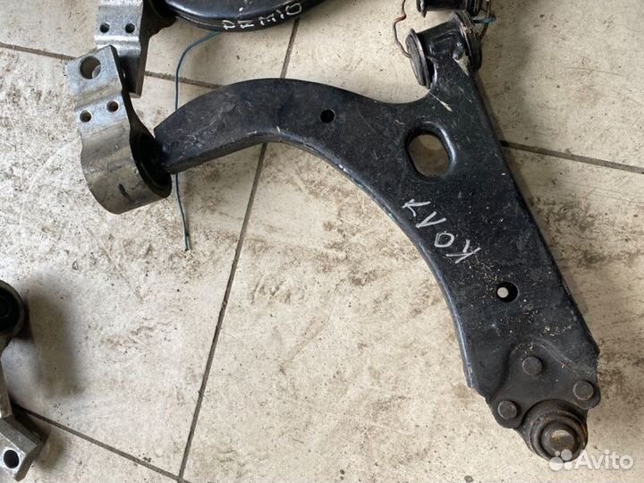 Рычаг передний Mazda Demio