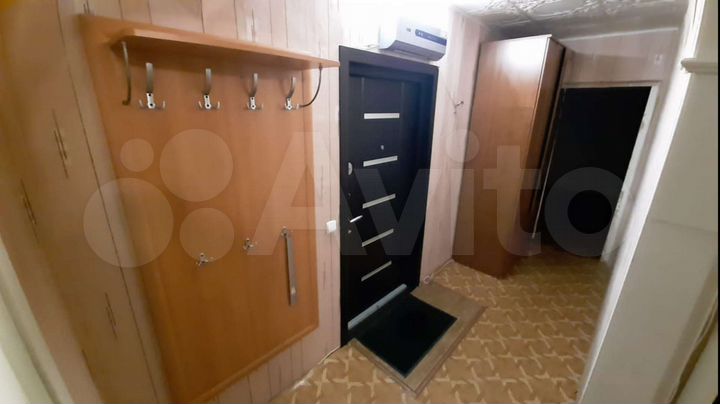 2-к. квартира, 49 м², 1/9 эт.