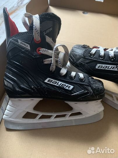 Коньки хоккейные профисеональные