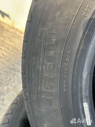 Pirelli Chrono Four Seasons 215/65 R17 93V