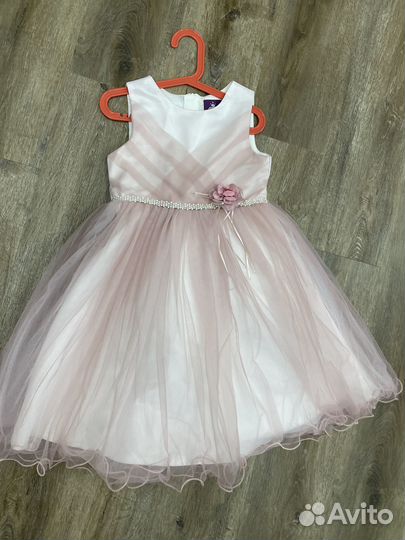 Пышное платье для девочки 122 128