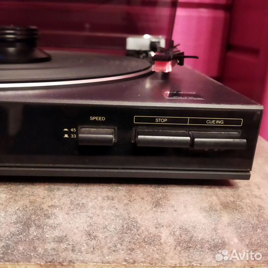 Проигрыватель пластинок JVC