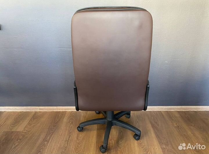 Компьютерное кресло