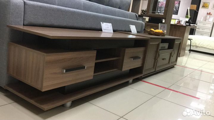 Тумба под телевизор новая