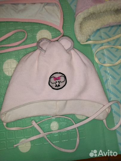 Шапочки и пинетки на малышку 0+