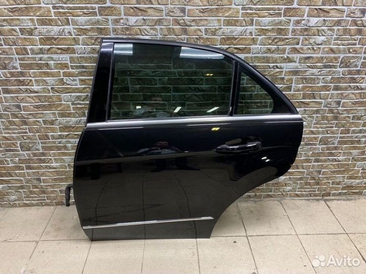 Дверь задняя левая Mercedes-Benz E-Class