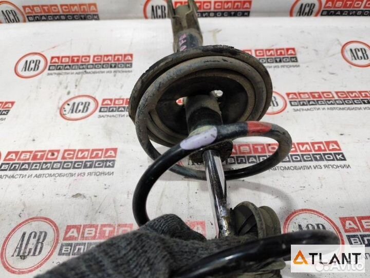 Стойка передняя правая toyota allion