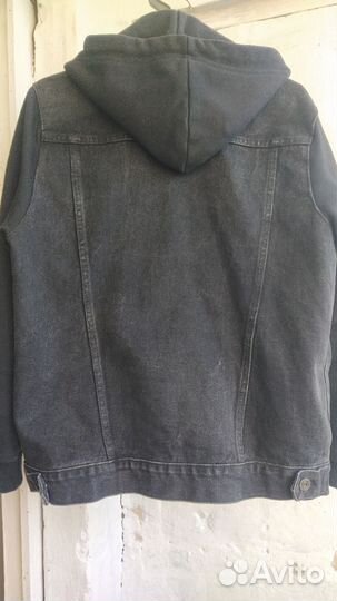 Джинсовая куртка