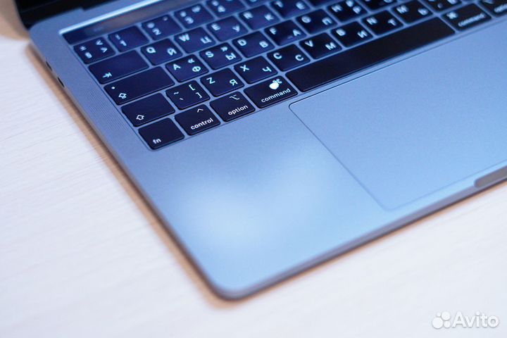 Macbook Pro 13 2019 4х ядерный с touch bar