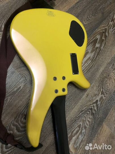 Бас-гитара Yamaha RBX-374 + чехол + тюнер + кабель